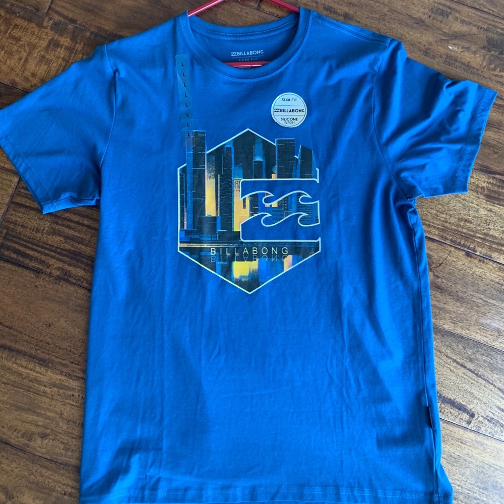 Billabong Men’s Tshirt NWT